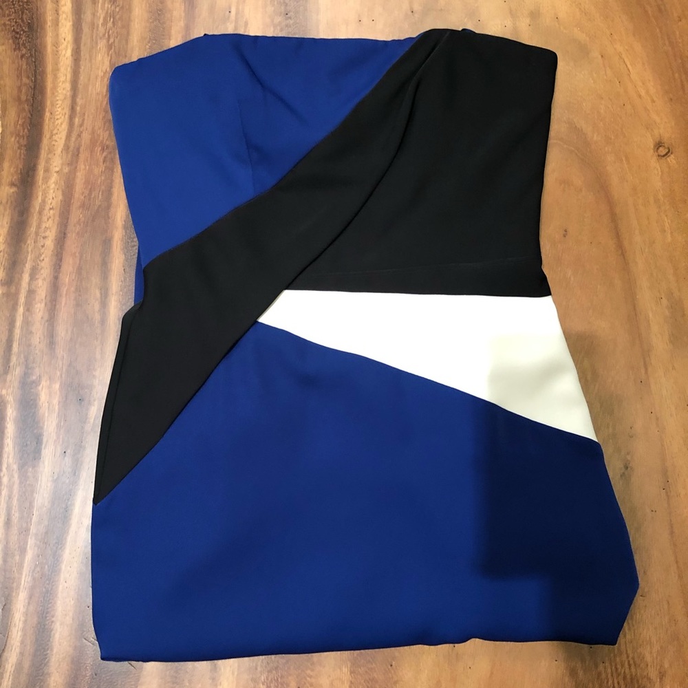 BCBGMAXAZRIA long dress (practically new)